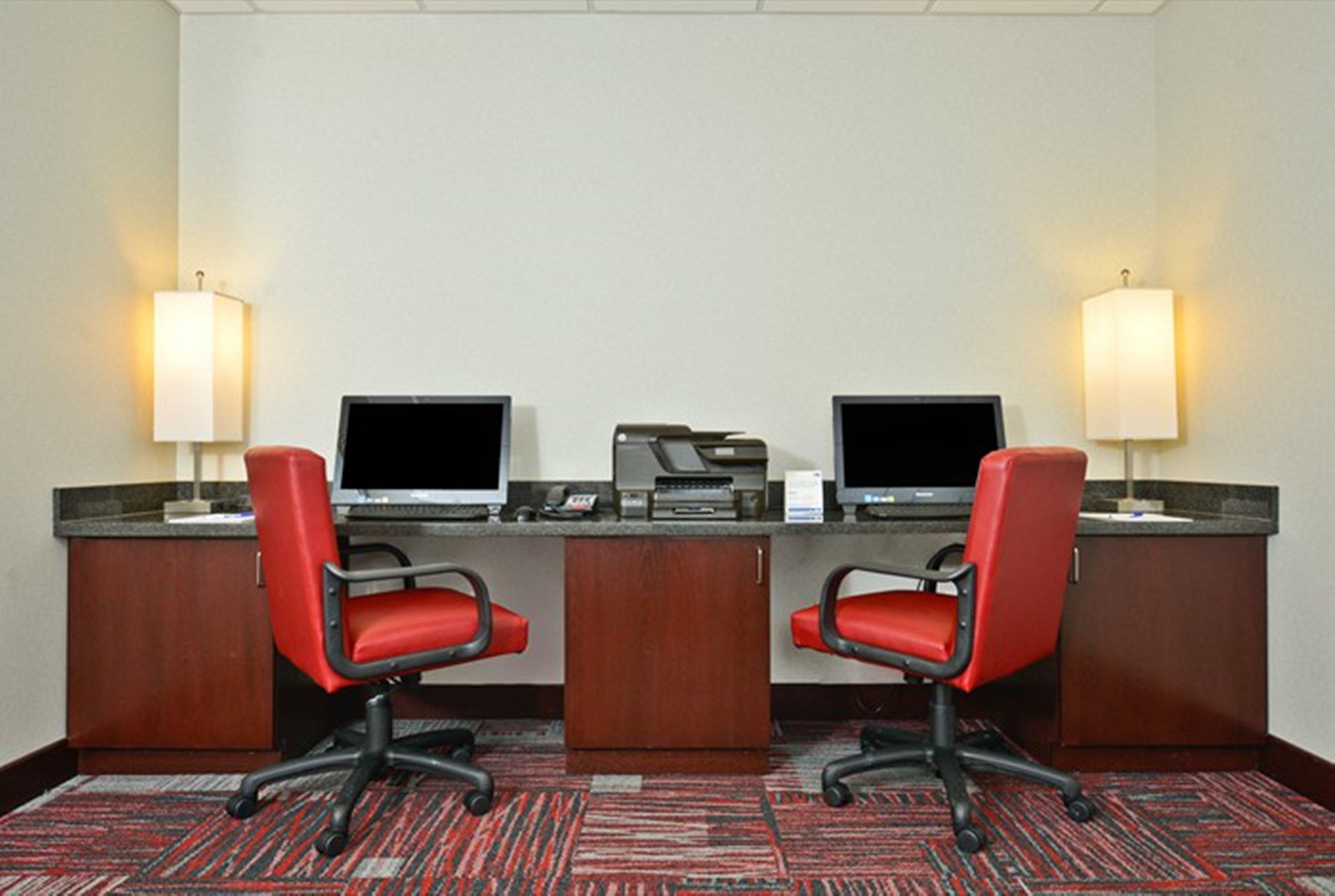 Holiday Inn Express & Suites Utica By Ihg Eksteriør bilde
