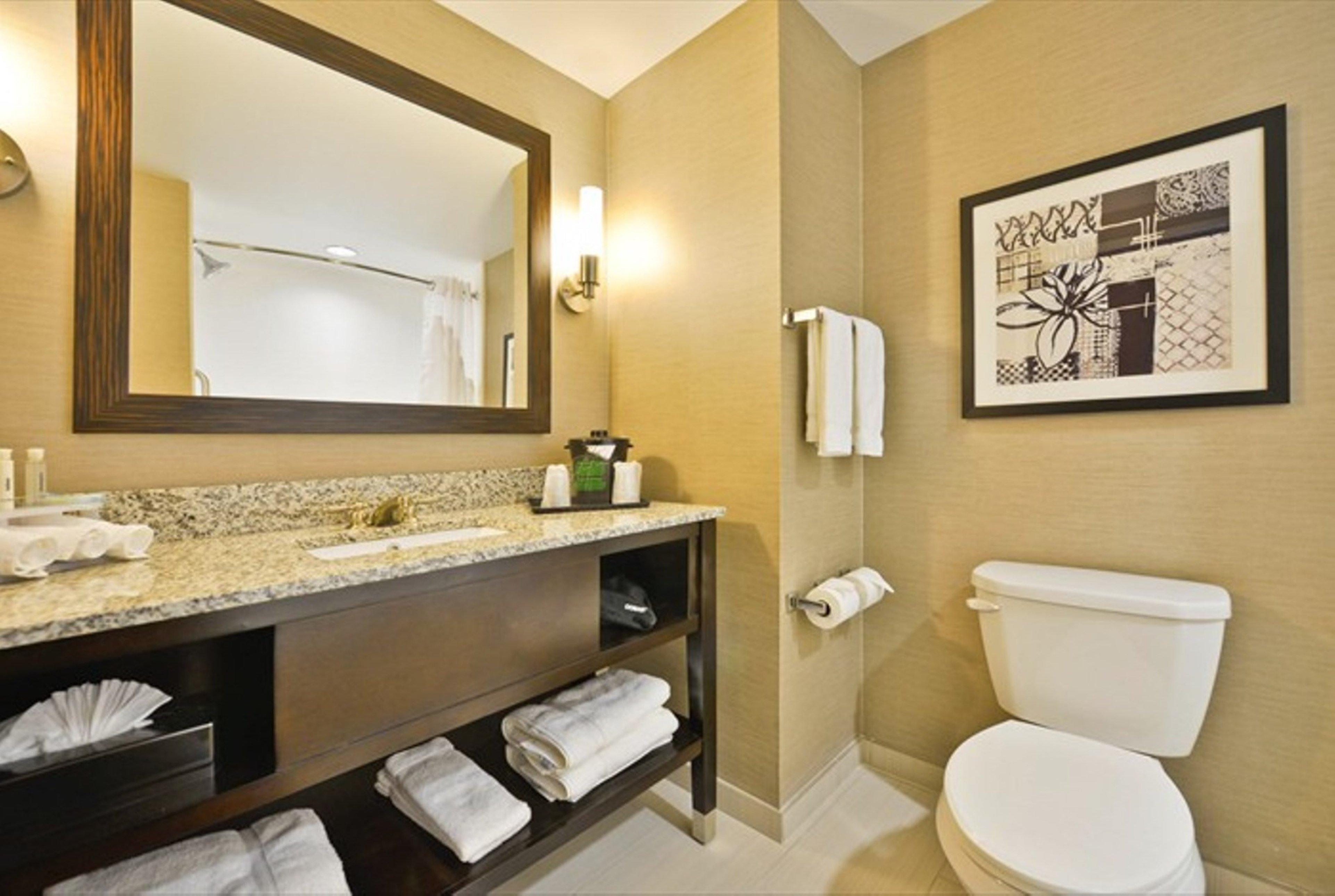Holiday Inn Express & Suites Utica By Ihg Eksteriør bilde