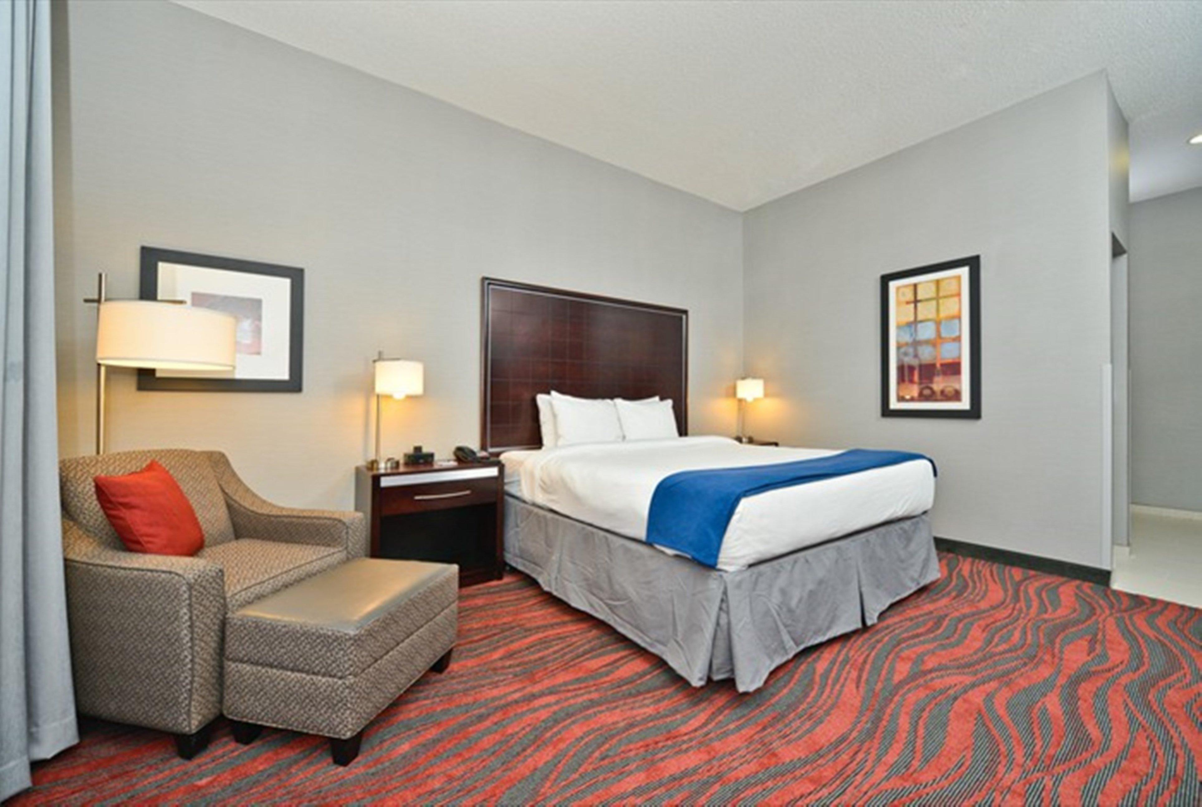 Holiday Inn Express & Suites Utica By Ihg Eksteriør bilde