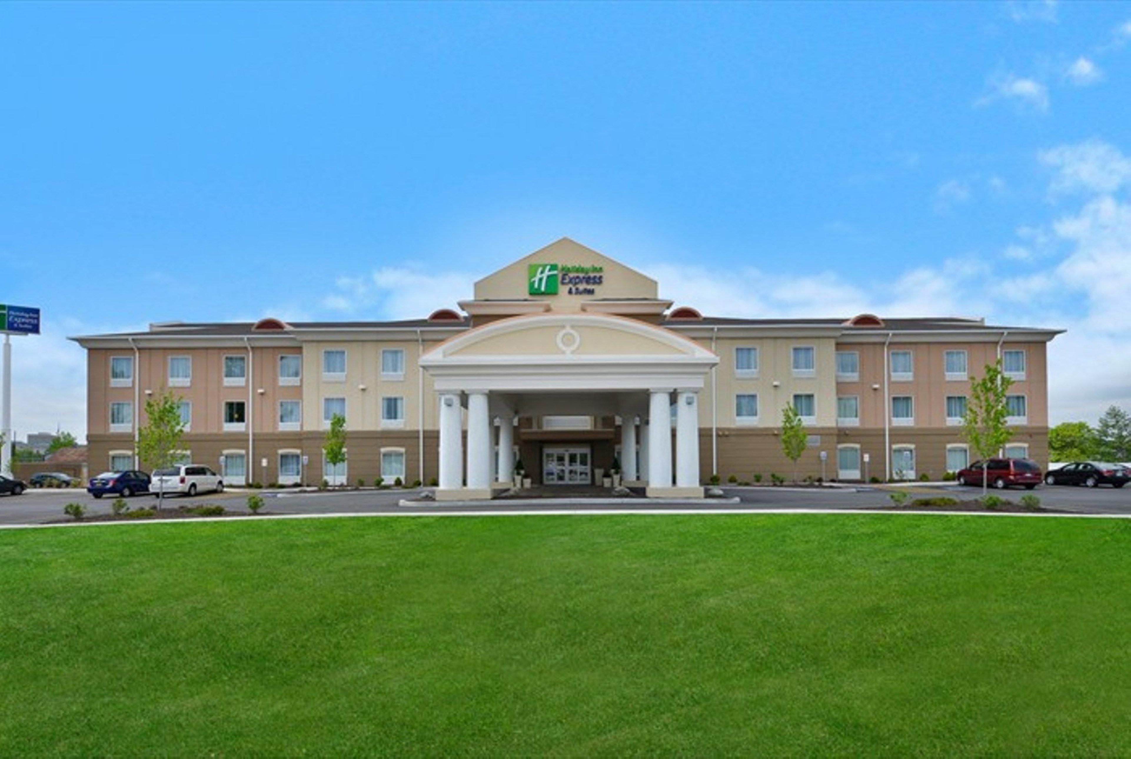 Holiday Inn Express & Suites Utica By Ihg Eksteriør bilde