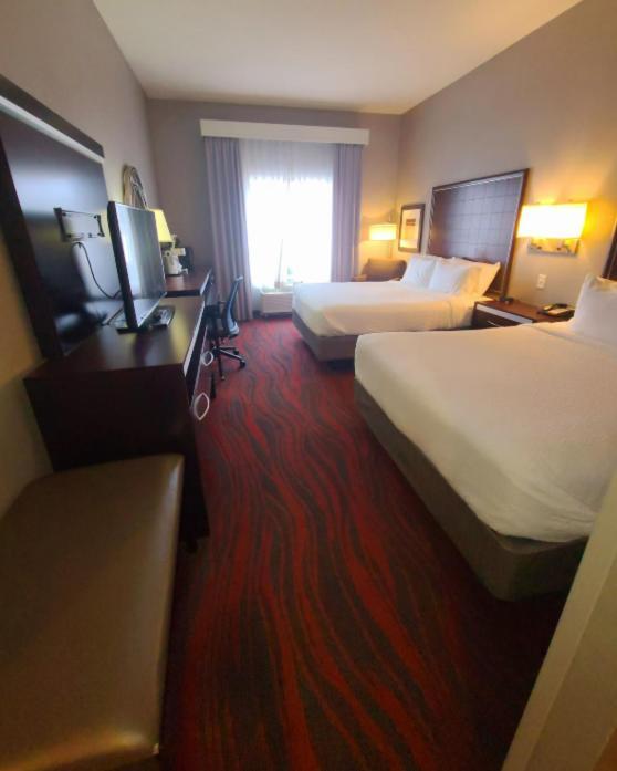 Holiday Inn Express & Suites Utica By Ihg Eksteriør bilde