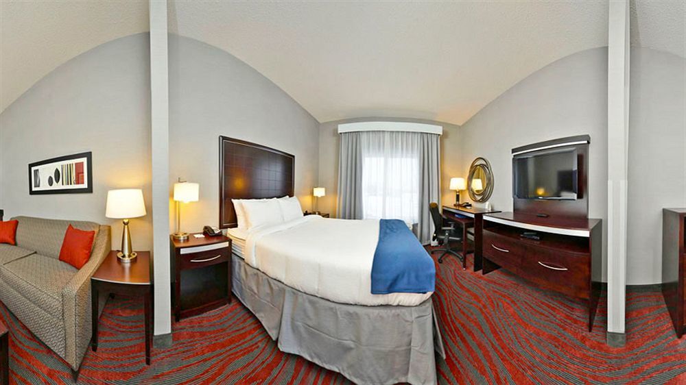 Holiday Inn Express & Suites Utica By Ihg Eksteriør bilde